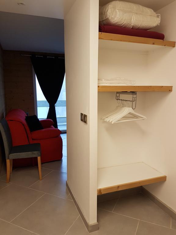 Terres De France - Residence Les Silenes อัลวาร์ ภายนอก รูปภาพ