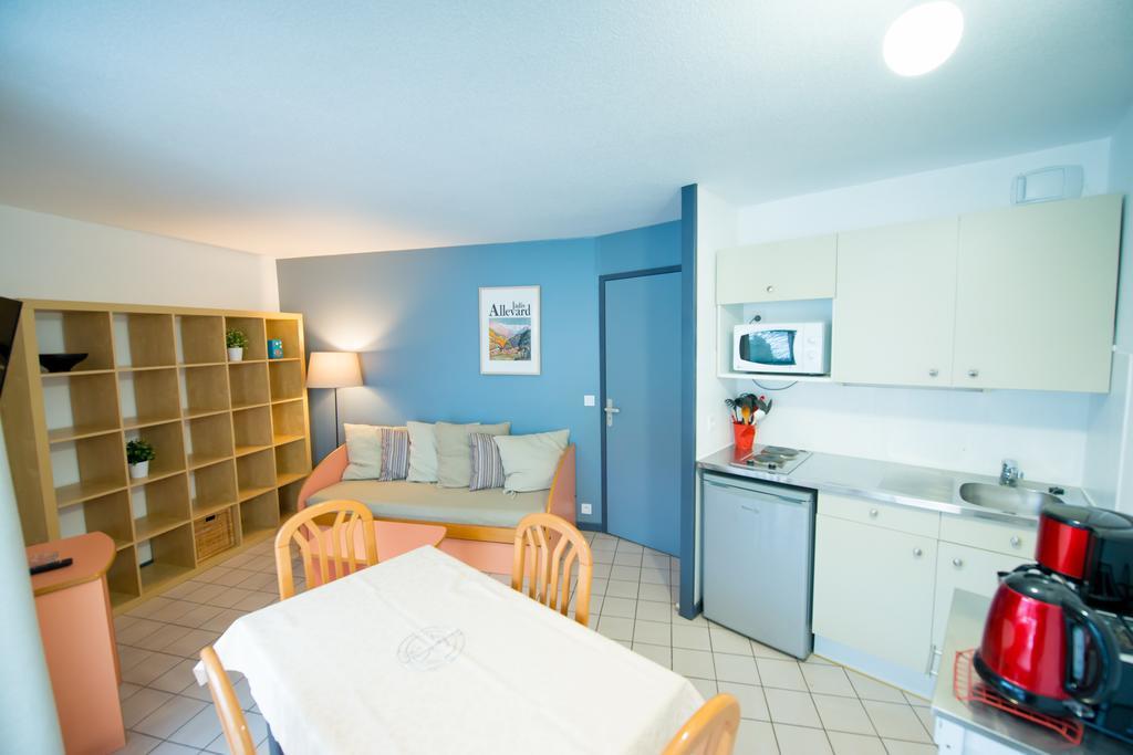 Terres De France - Residence Les Silenes อัลวาร์ ภายนอก รูปภาพ